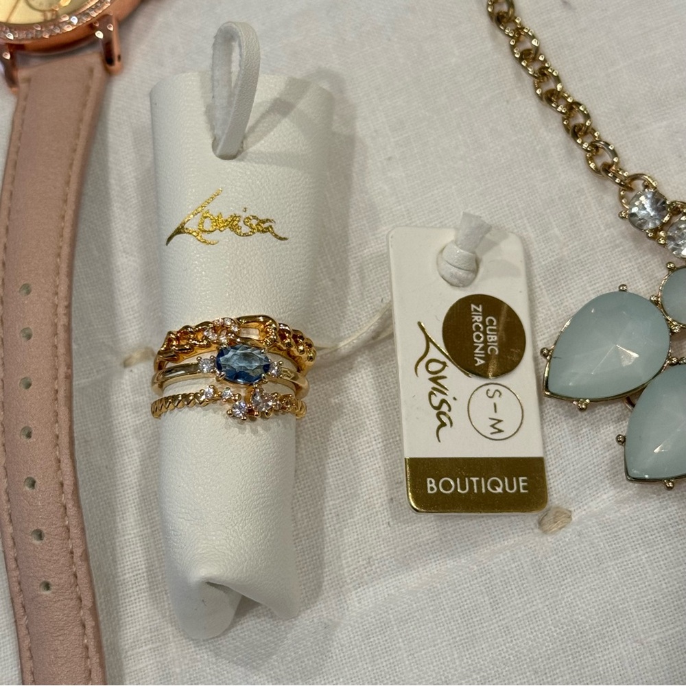 Accessory Jewelry Sunglasses Bundle - image 5